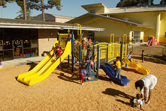 Outdoor-Creative-Play-5_Image-Grid