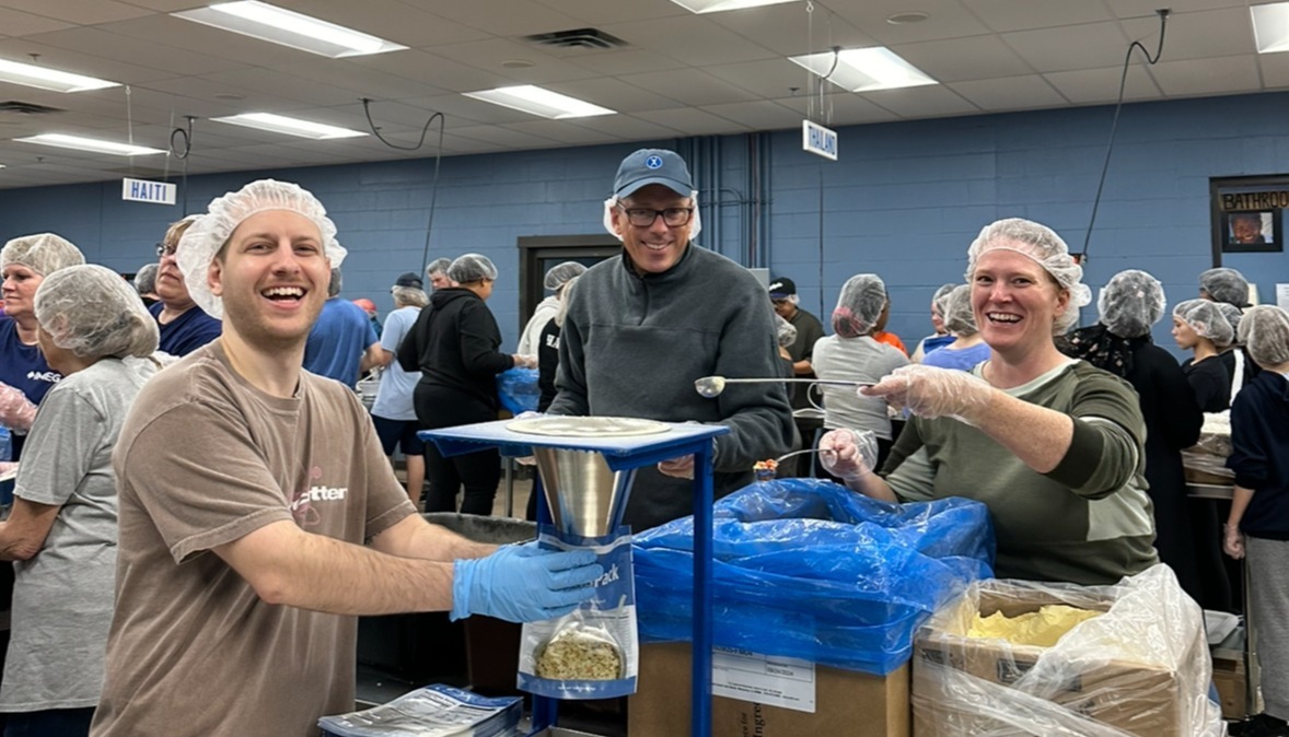 Meal Assembly_EverlastGivingBack